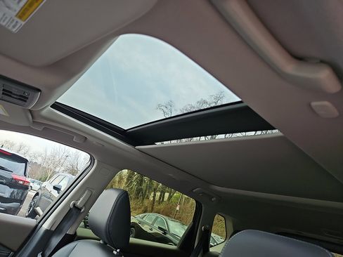 Certified 2023 Nissan Rogue SL image 14