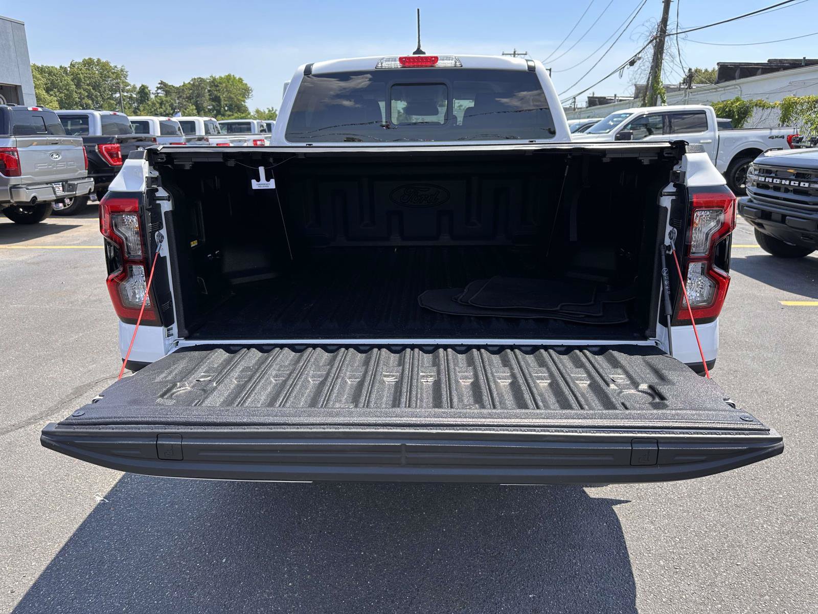 Used 2025 Ford Ranger Lariat w/ Advanced Towing Package AWD/4WD image 8