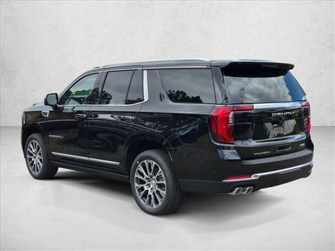 New 2026 GMC Yukon Denali w/ Denali Reserve Package AWD/4WD image 8