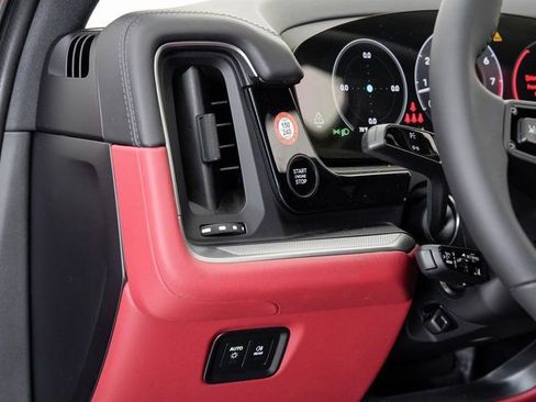 New 2025 Porsche Cayenne S image 11