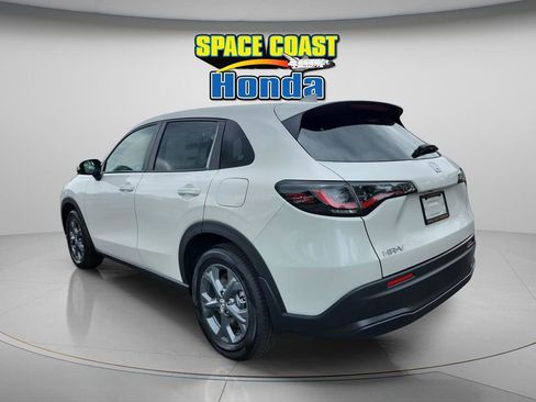 New 2026 Honda HR-V LX image 5