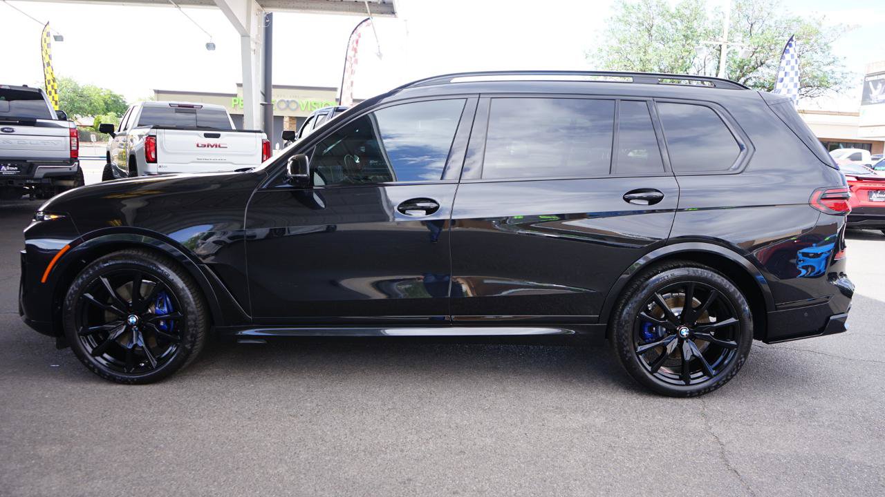 Used 2024 BMW X7 xDrive40i w/ M Sport Package AWD/4WD image 6