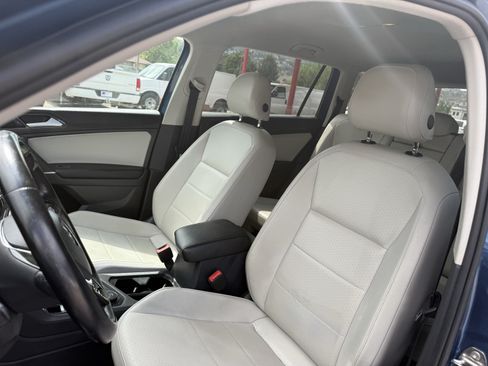 Used 2018 Volkswagen Tiguan SE AWD/4WD image 13