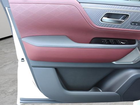 Used 2026 INFINITI QX80 Autograph w/ Premium Cargo Package image 17