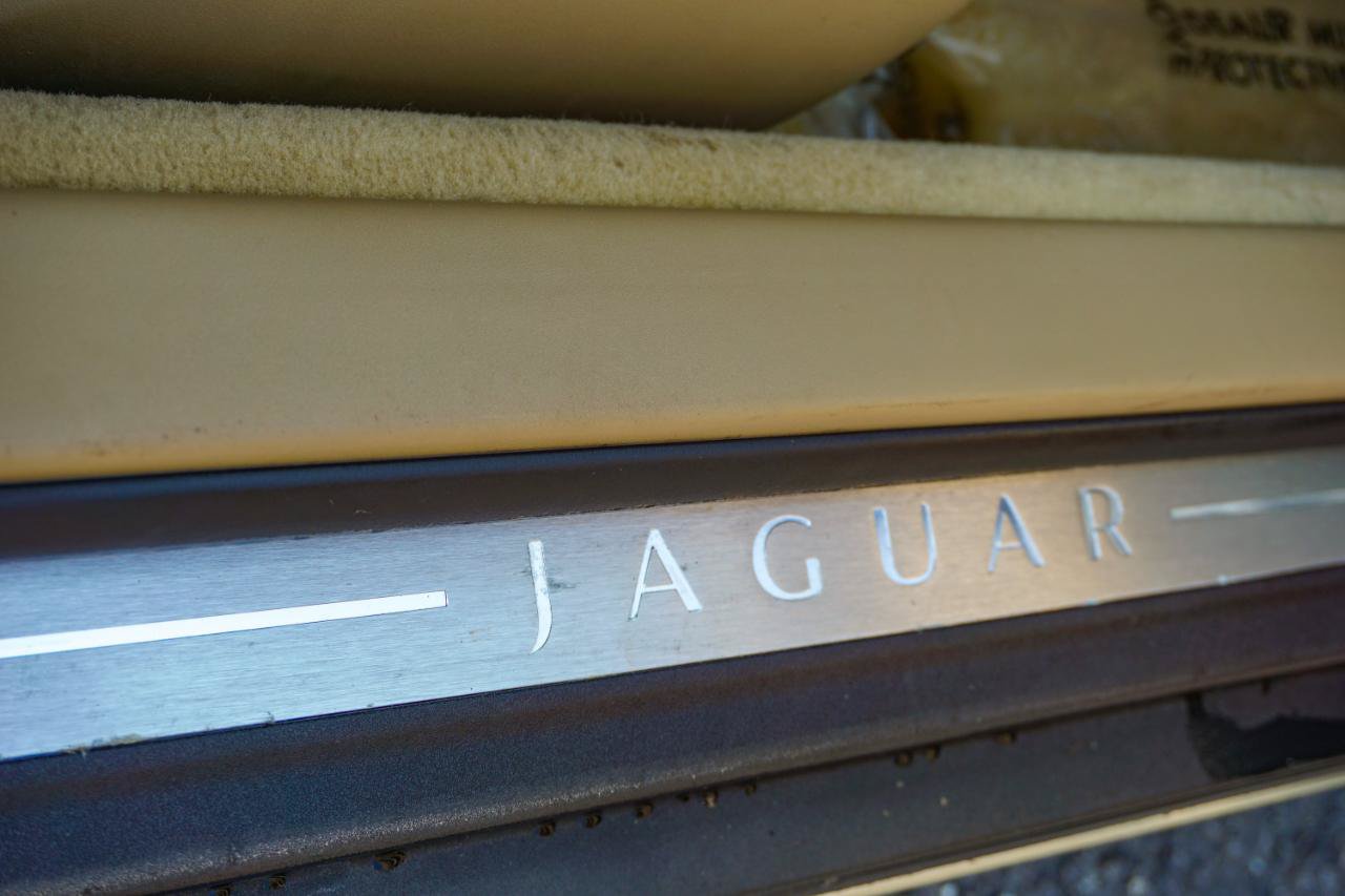 Used 2007 Jaguar XK Convertible RWD image 19