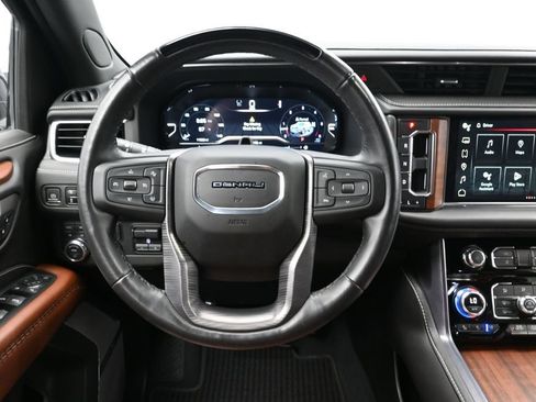 Used 2023 GMC Yukon Denali Ultimate AWD/4WD image 22
