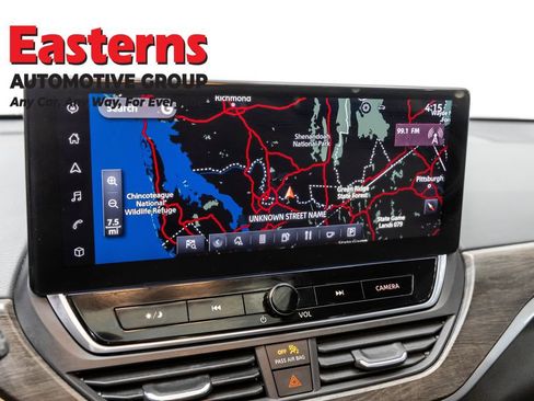 Used 2023 Nissan Altima 2.5 SV w/ SV Premium Package FWD image 19
