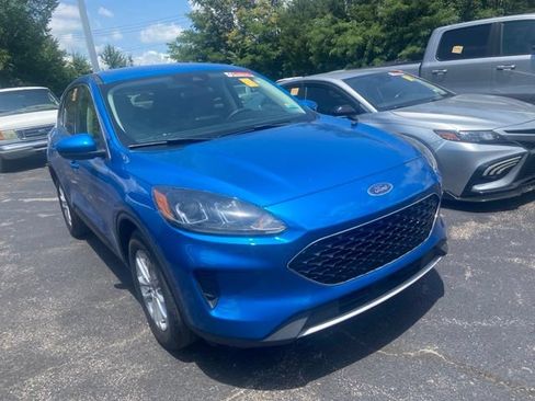 Used 2021 Ford Escape SE FWD image 3