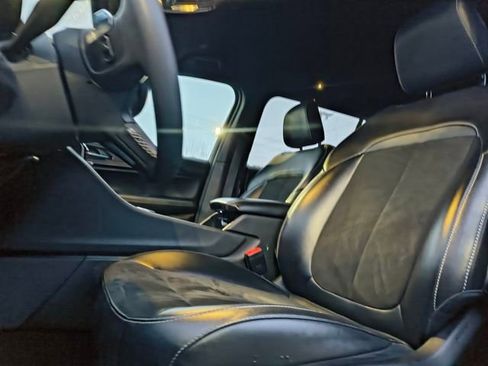 Used 2024 Jeep Grand Cherokee L Laredo image 7