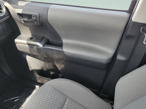 Certified 2022 Toyota Tacoma SR5 RWD image 13