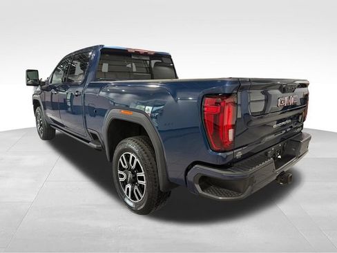 Used 2021 GMC Sierra 2500 AT4 w/ AT4 Premium Plus Package AWD/4WD image 7