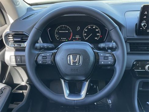 New 2025 Honda Pilot Touring image 13