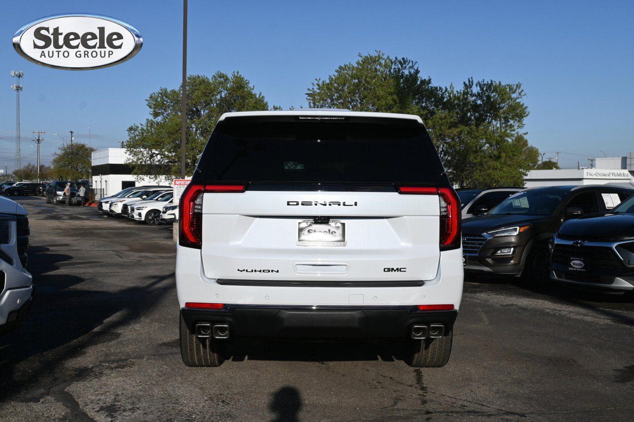New 2026 GMC Yukon XL Denali Ultimate AWD/4WD image 6
