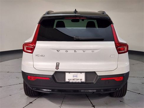 New 2024 Volvo XC40 Recharge Plus w/ Protection Package Premier image 10