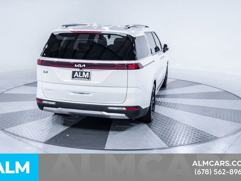 Used 2024 Kia Carnival SX Prestige image 10