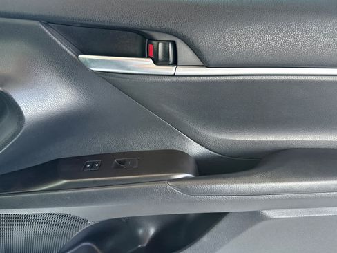 Used 2023 Toyota Camry SE w/ Audio Upgrade Package FWD image 18