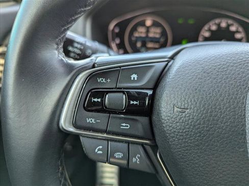 Used 2018 Honda Accord Sport image 13