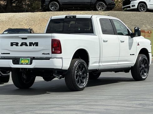 New 2026 RAM 2500 Laramie AWD/4WD image 4