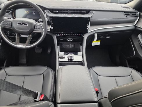 New 2026 Jeep Grand Cherokee Limited image 2