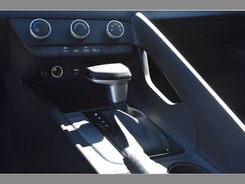 New 2026 Hyundai Elantra SE FWD image 24