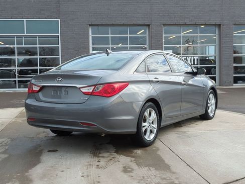 Used 2011 Hyundai Sonata Limited image 7
