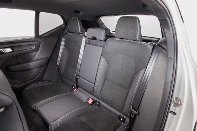 Used 2023 Volvo XC40 Recharge Ultimate w/ Protection Package Premier AWD/4WD image 22
