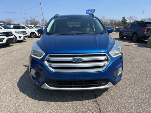 Certified 2017 Ford Escape SE w/ Equipment Group 201A image 24