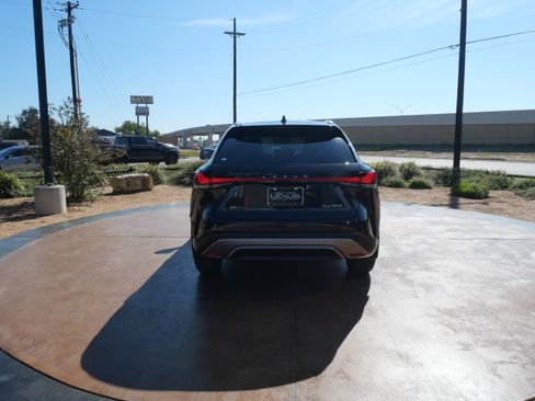 Certified 2024 Lexus RX 350 Premium Plus image 4