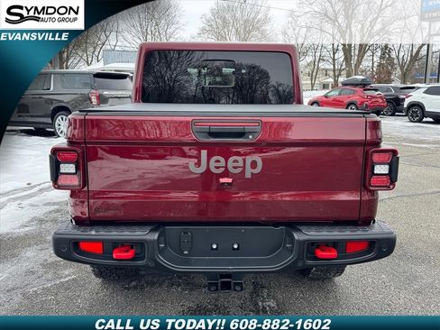 Used 2021 Jeep Gladiator Rubicon image 3
