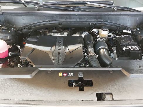 Used 2025 Hyundai Santa Fe Calligraphy AWD/4WD image 32