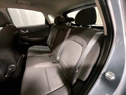 Used 2023 Hyundai Kona SE image 15