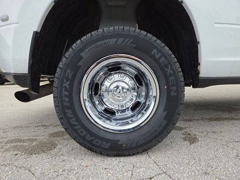 Used 2022 RAM 3500 Tradesman AWD/4WD image 15