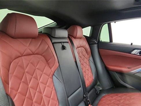Used 2025 BMW X6 M60i image 26