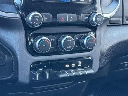 Used 2022 RAM 2500 Big Horn w/ Level A Equipment Group image 21