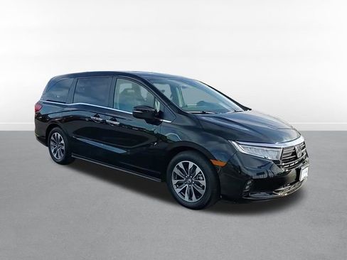 Used 2023 Honda Odyssey EX-L image 3