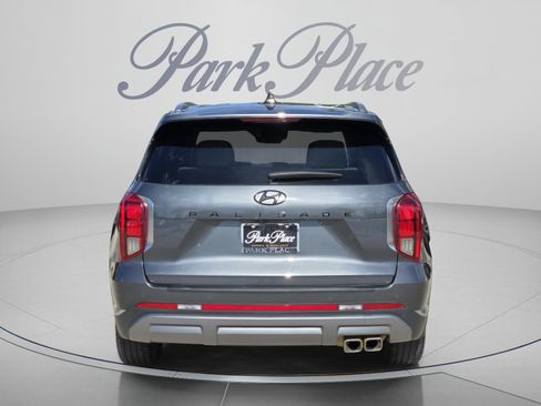 Used 2023 Hyundai Palisade Limited AWD/4WD image 4