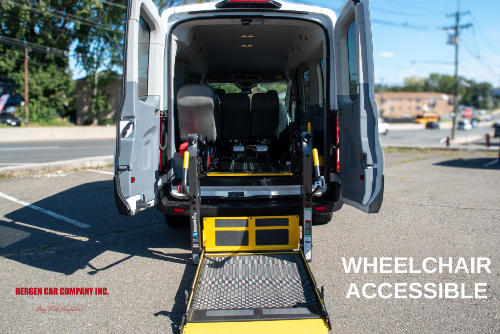 Used 2019 Ford Transit 150 XL RWD image 1