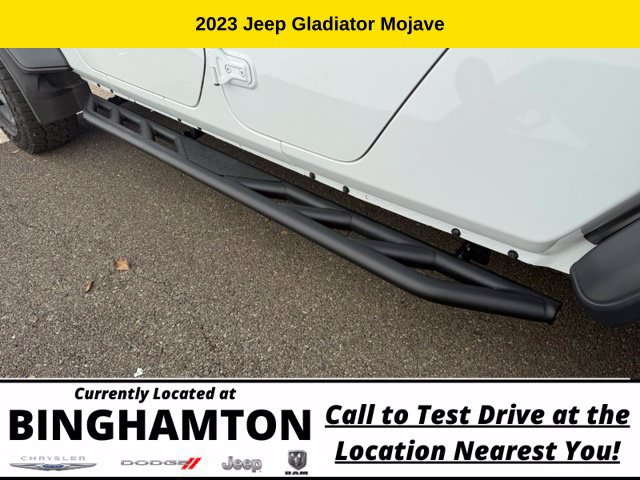 Used 2023 Jeep Gladiator Mojave w/ Cold Weather Group AWD/4WD image 10
