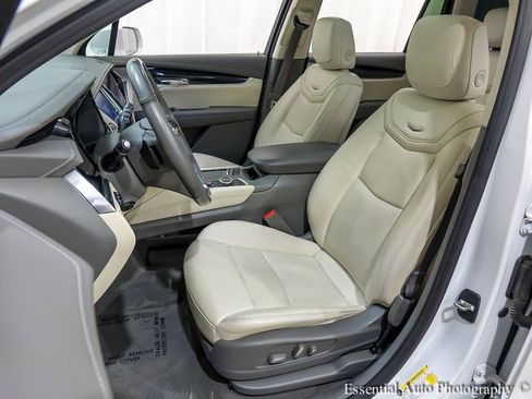 Used 2020 Cadillac XT6 Premium Luxury image 9