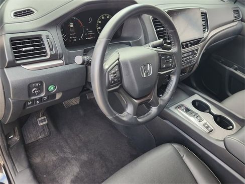 Certified 2024 Honda Ridgeline RTL image 2