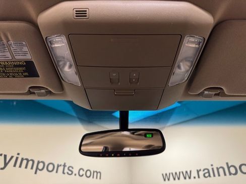 Used 2016 Toyota Sequoia Platinum image 19