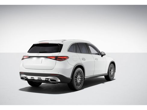 Used 2023 Mercedes-Benz GLC 300 4MATIC image 10