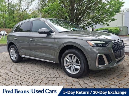Used 2023 Audi Q5 2.0T Premium w/ Convenience Package AWD/4WD image 1