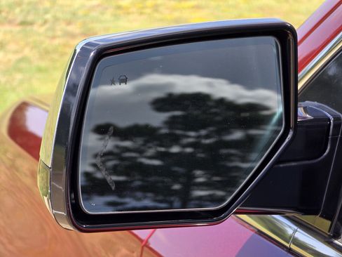 Used 2017 Chevrolet Tahoe Premier RWD image 9