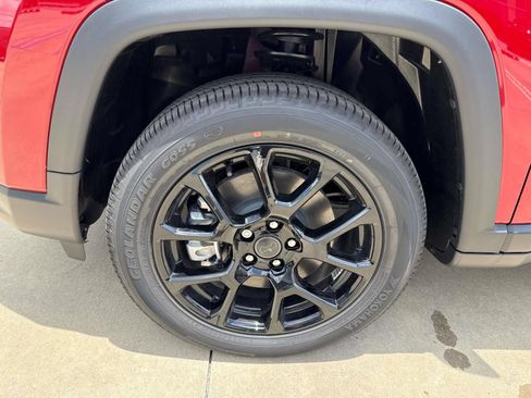 New 2026 Jeep Compass Latitude AWD/4WD image 4