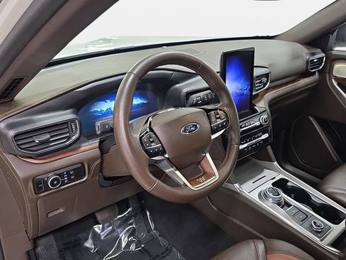 Used 2023 Ford Explorer King Ranch w/ Technology Package AWD/4WD image 16