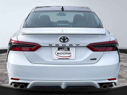 Used 2022 Toyota Camry XSE image 5