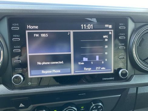 Used 2020 Toyota Tacoma TRD Off-Road w/ Blackout Package AWD/4WD image 16
