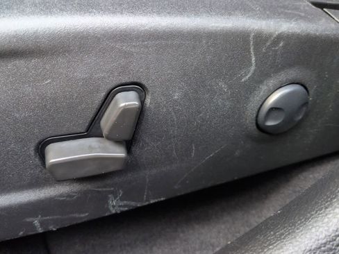 Used 2022 Dodge Charger R/T w/ Blacktop Package image 18