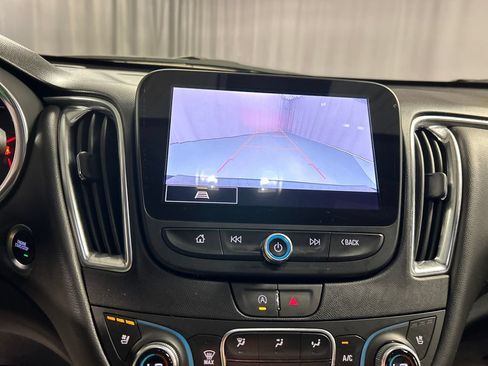 Used 2024 Chevrolet Malibu LT FWD image 18